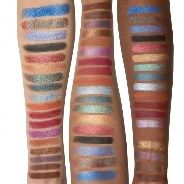 OPV BEAUTY - Spotlight Eyeshadow Palette - 18 colours
