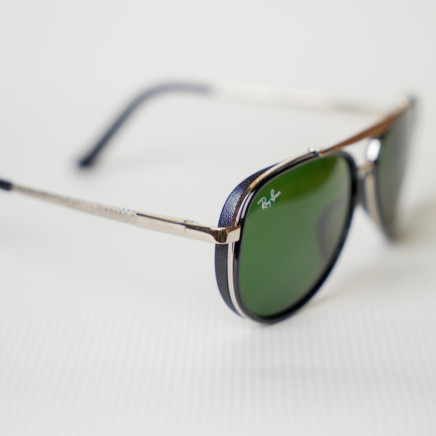 Ray-Ban Pilot Green Classic Gold Frame RB4414 685