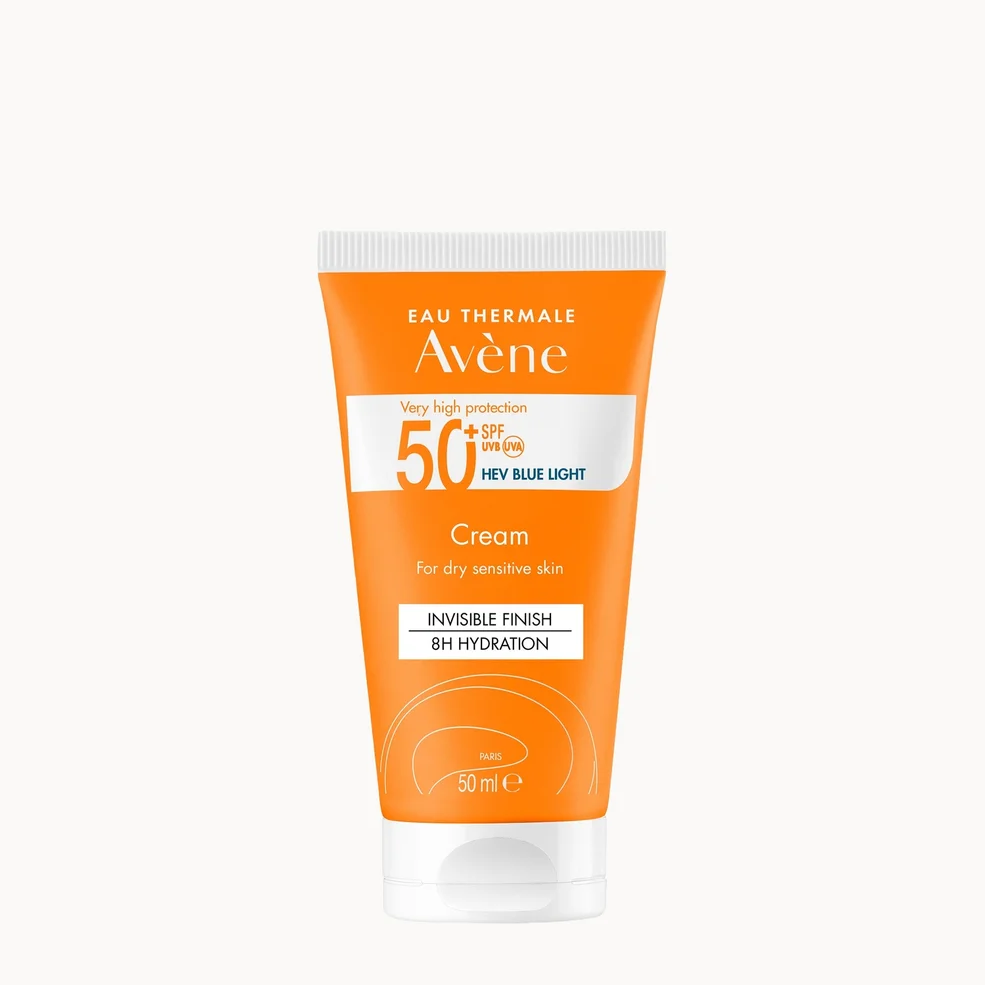 Avene Ultra Broad Spectrum Very High Protection Cleanance Tinted SPF50+ Sun Cream for Blemish-Prone Skin 50ml (Damaged Outer Box)