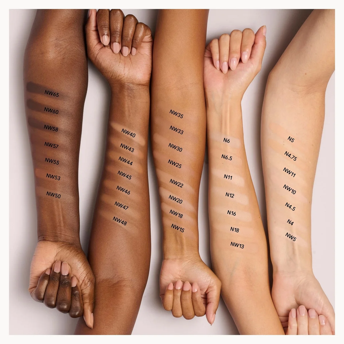 MAC Studio Fix Powder Plus Foundation - NW30 | 2-in-1 Powder Foundation Compact