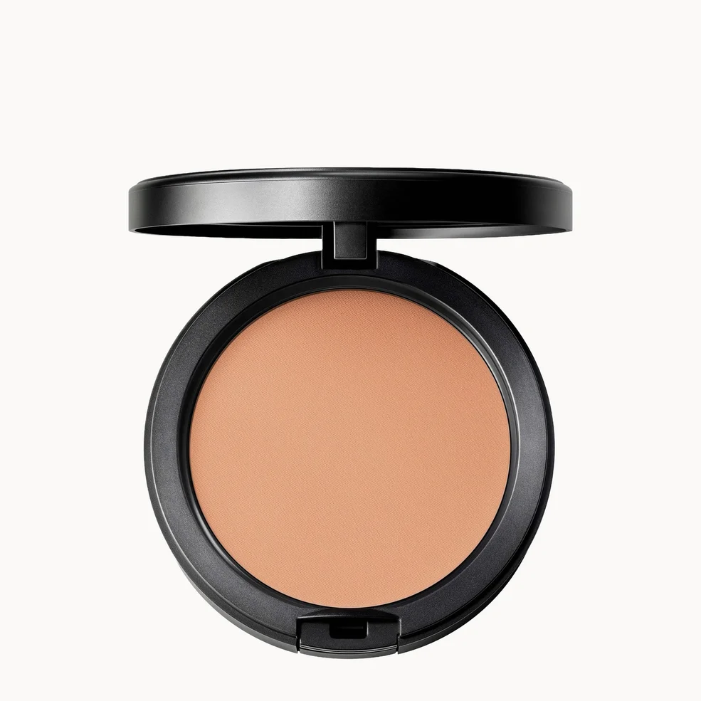 MAC Studio Fix Powder Plus Foundation - NW30 | 2-in-1 Powder Foundation Compact
