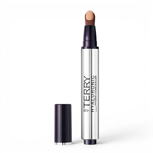 By Terry Hyaluronic Hydra-Concealer on a white background